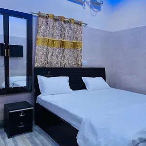 Guest house Saroja Paying Varanasi