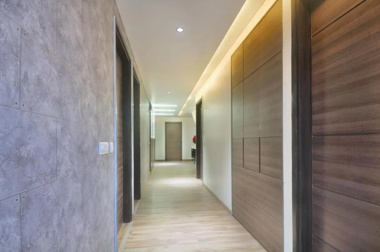 Hotel Primeland New Delhi